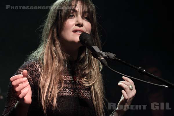 JULIA STONE - 2012-04-24 - PARIS - Cafe de la Danse - 